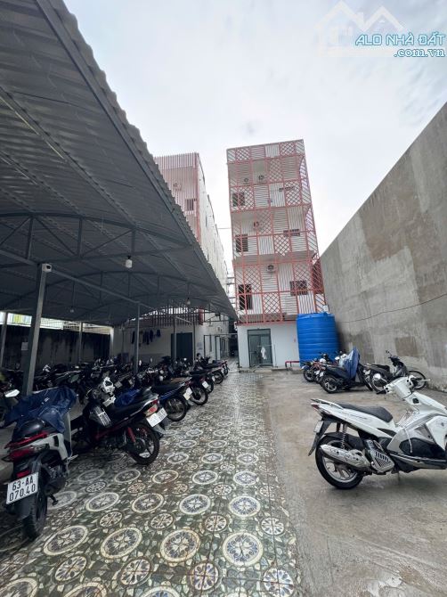 Bán CHDV 60 phòng, MT đường 22, Phước Long B. Ngay Vành Đai 2. 650m2/66 tỷ.