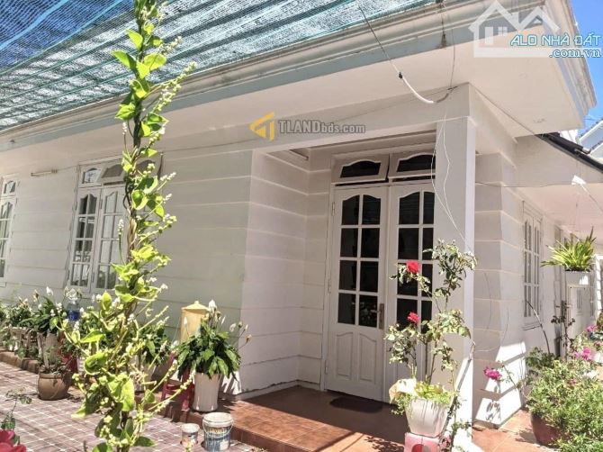 HOT !!! Sở Hữu ngay VILLA Sân Vườn diện tích 565m² – Hẻm Ô Tô – Chỉ 15 Tỷ