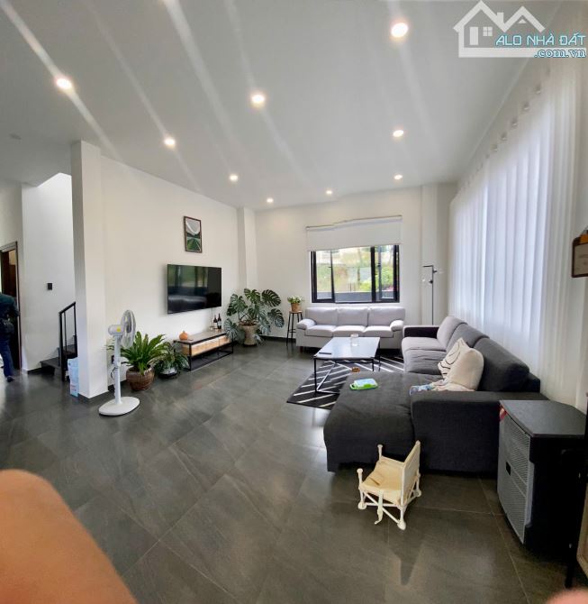 🔥 Villa Đà Lạt giảm sâu – Diện tích hơn 200m², chỉ còn 13.9 tỷ!