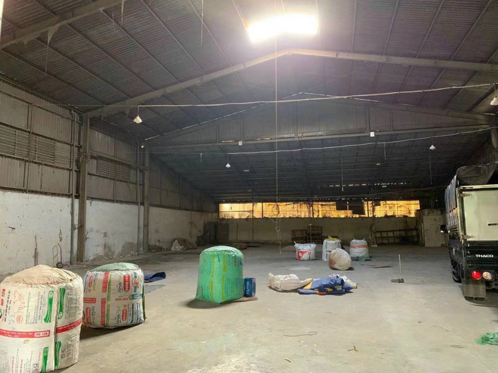 Bán nhà kho mt Thanh Niên, xã Phạm Văn Hai dt 706m2 full thổ giá 16,5 tỷ