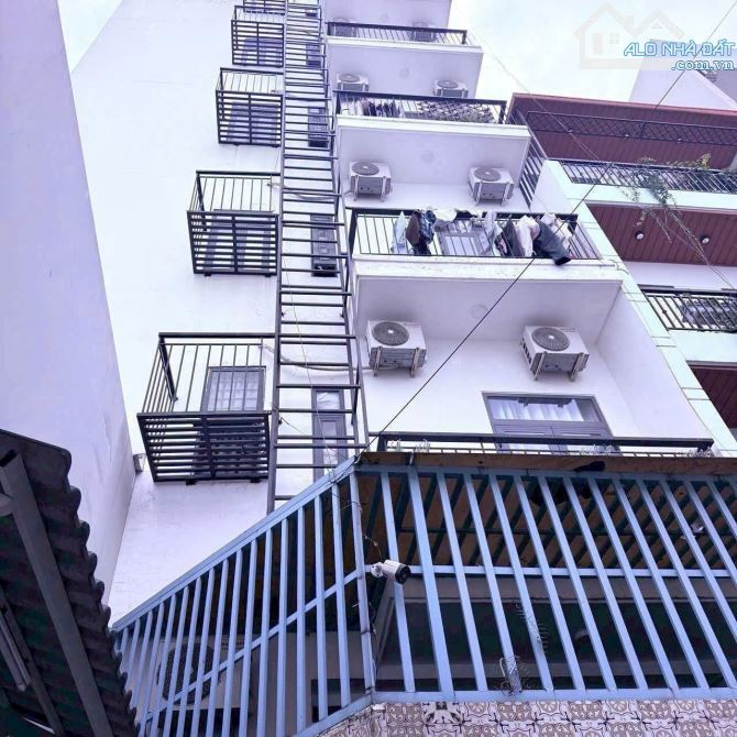 Bán gấp CHDV 5 tầng thu nhập 80tr/tháng