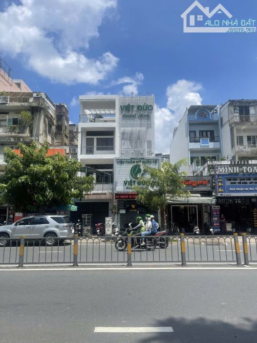 Bán nhà 188 190 Lý Thái Tổ Q3 - đối diện công viên giọt nước - DT 8,5x30m - CTXD Hầm 8Tầng
