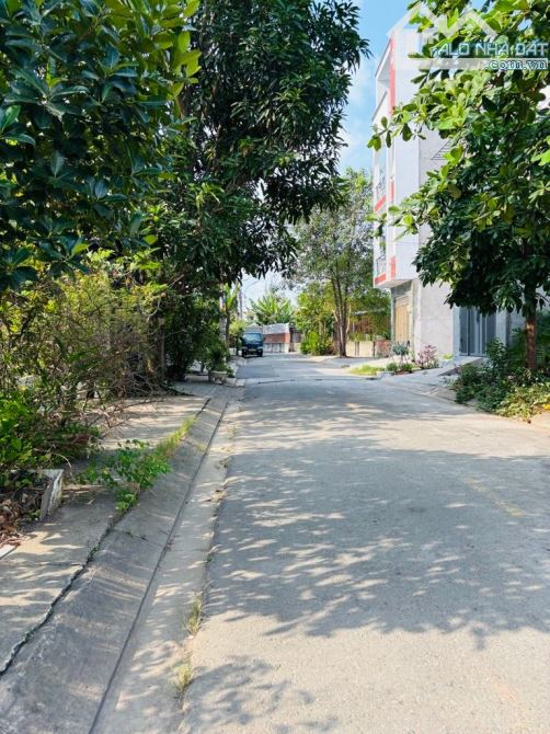 Bán nhà Phạm Thế Hiển quận 8. DT: 67m2 - 3 Tầng - 3PN. Giá 6,5 Tỷ
