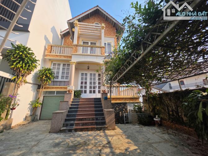 210M2 - VILLA TRUNG TÂM PHƯỜNG 3, ĐÀ LẠT – VIEW ĐẸP