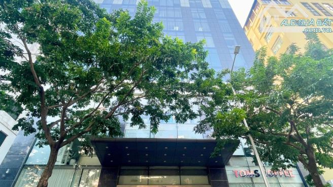 Bán nhà mặt phố Thanh Nhàn, DT 120m2 x 7 tầng, mặt tiền 9m, giá 75 tỷ.