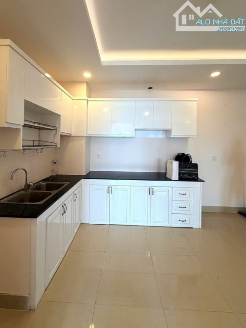 Bán chung cư Ruby Tower 1PN ngay trung tâm TP gần biển