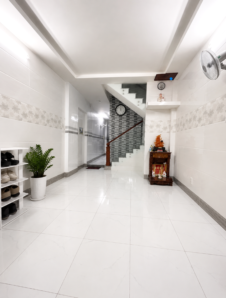 Bán nhà 3 tầng đường Kinh Dương Vương, Bình Tân, dt 56m², giá 5,1 tỷ