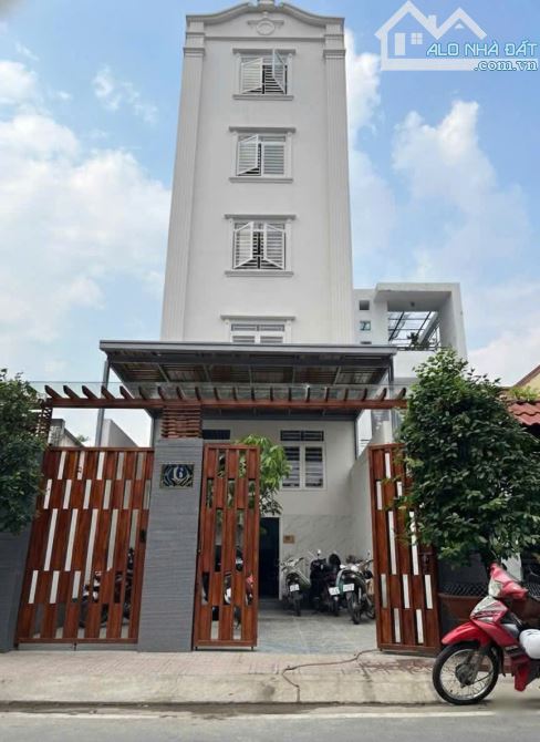 Bán CHDV 6 lầu 25P thu 120tr/th, MT đường 179 - Hoàng Hữu Nam, Tân Phú. 200m2/26 tỷ.