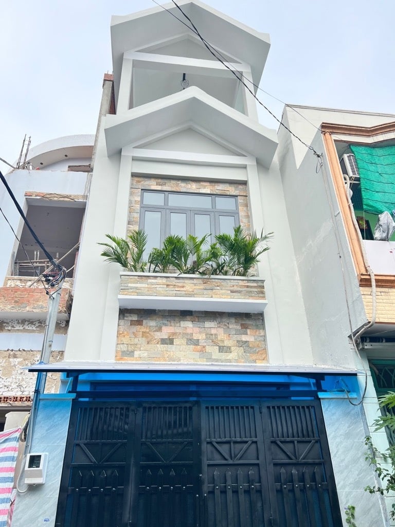 BÁN NHÀ LÊ NGÃ TÂN PHÚ, GIÁP SÁT TÂN BÌNH, QUẬN 10, QUẬN 11, HẺM XE HƠI TRÁNH NHAU, CHỈ NHỈNH 8 TỶ