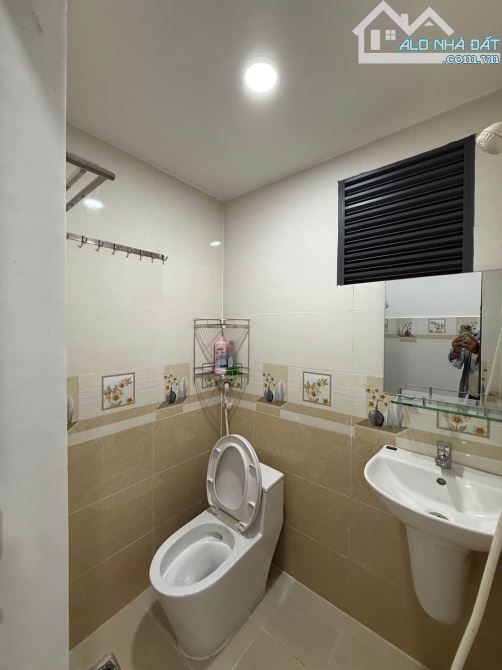 BÁN CHUNG CƯ 2 Bàu Cát, Đường Đồng Đen, Tân Bình Giá chỉ 1ty99