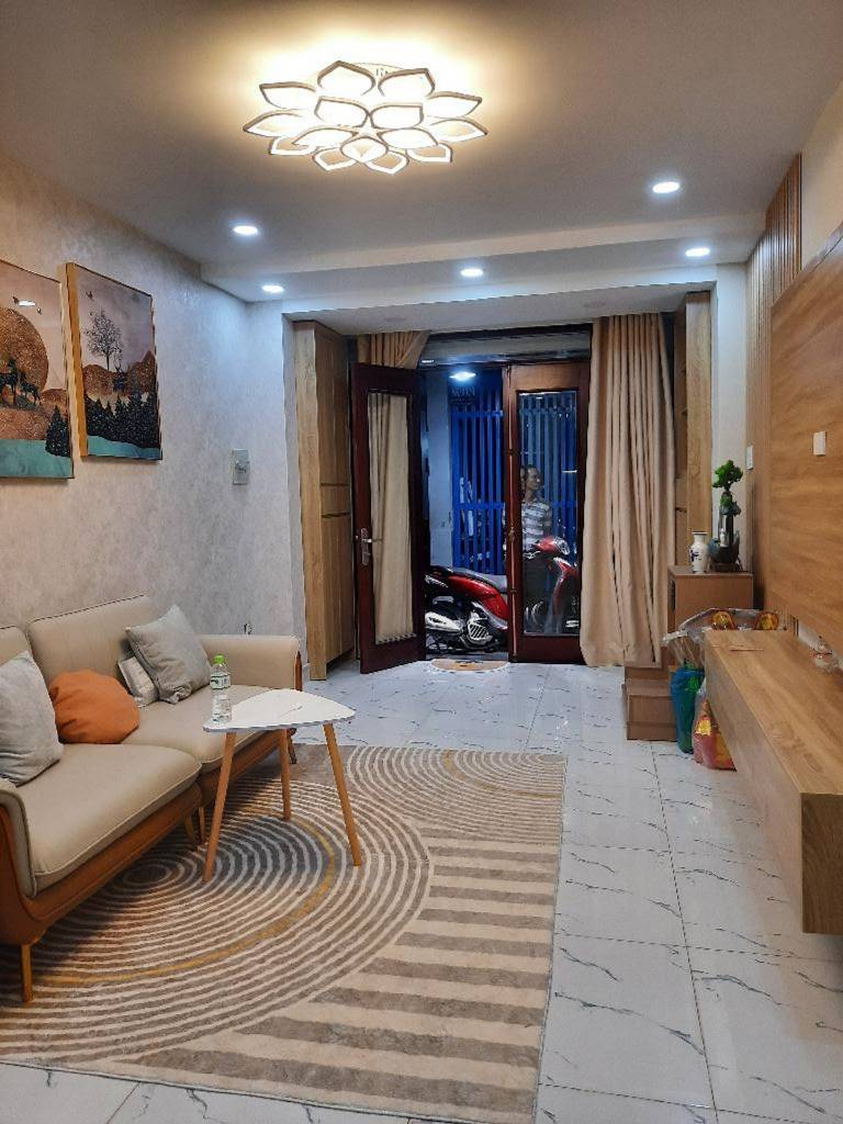 BÁN NHÀ KỀ CƯ XÁ NGÂN HÀNG QUẬN 7, NHÀ 3 TẦNG 40M2, CHỈ 4,4 TỶ