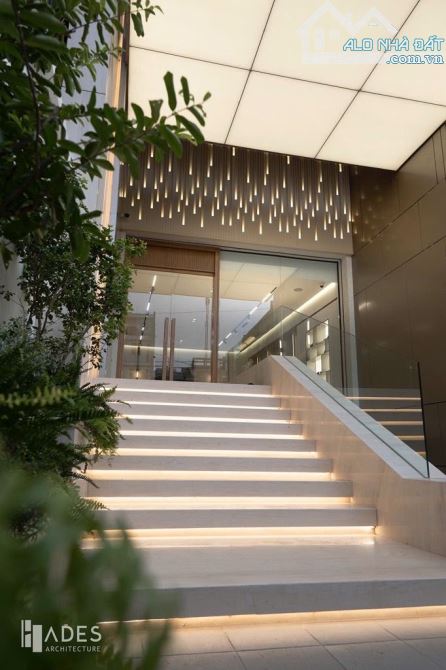 TOÀ NHÀ VĂN PHÒNG 9 TẦNG - UNG VĂN KHIÊM - BÌNH THẠNH -DT: 5.6*35M – 62 TỶ