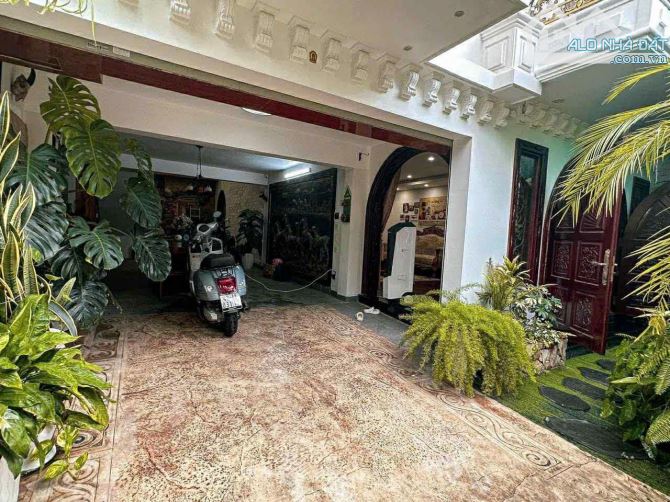 BÁN NHANH BIỆT THỰ SANG TRỌNG - ĐƯỜNG PHÚ LỘC 1 - HOÀ MINH - BẰNG GIÁ ĐẤT