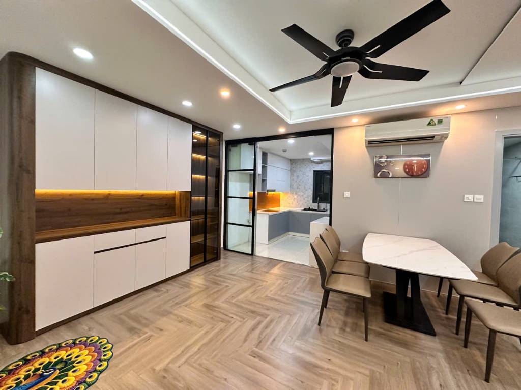 Bán căn hộ chung cư Mulberry Lane, 3PN, dt 124m2 tại tòa B, giá 8.3 tỷ