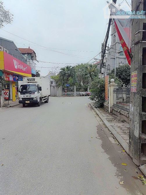 4.2 tỷ/60 m2/ 6 m tiền/ Bát Tràng/ Ngõ Ô tô