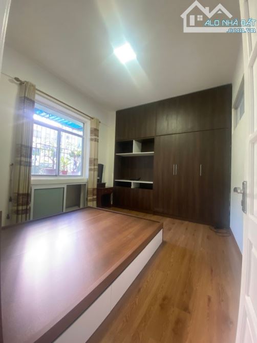 Bán căn hộ chung cư 2 ngủ N03 Trần Quý Kiên, Dịch Vọng, Cầu Giấy chỉ 5,3 tỷ