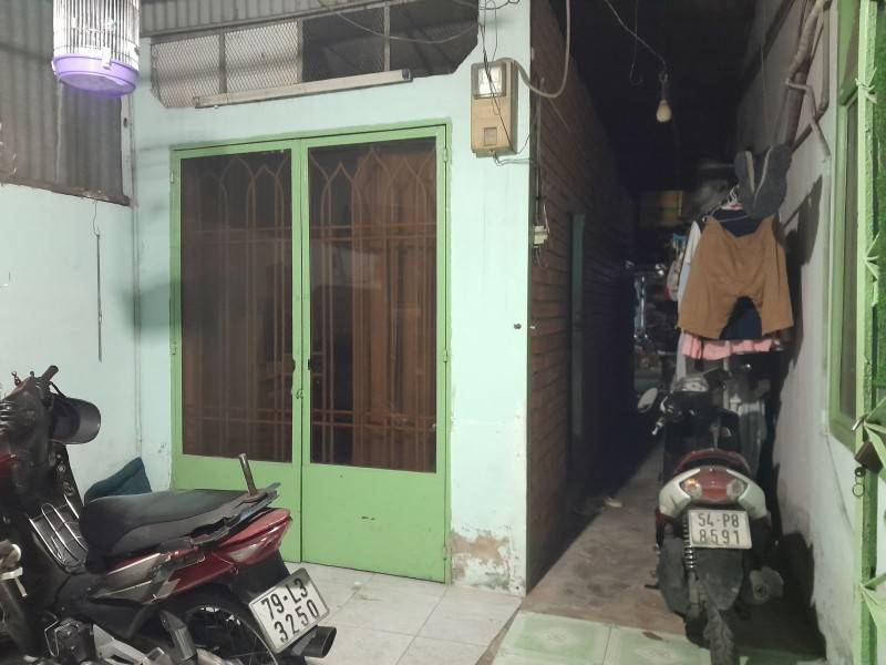 Bán nhà Xô Viết Nghệ Tĩnh, Bình Thạnh, dt 4x30m, cấp 4, chỉ 10.8 tỷ