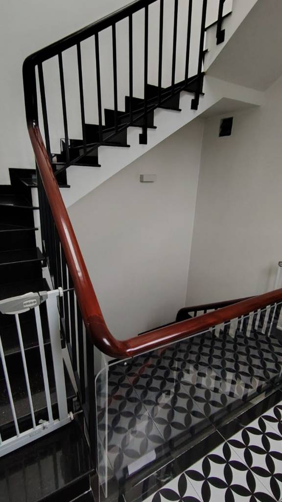 Hàng ngộp, bán nhà mặt tiền Đặng Văn Ngữ, Phú Nhuận, 68m2 4 tầng, chỉ 20 tỷ