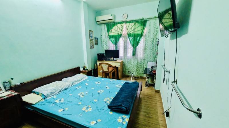 Bán nhà HXH Trần Cao Vân, Phú Nhuận, dt 5.6x6.7m, 3 tầng, chỉ 10.9 tỷ
