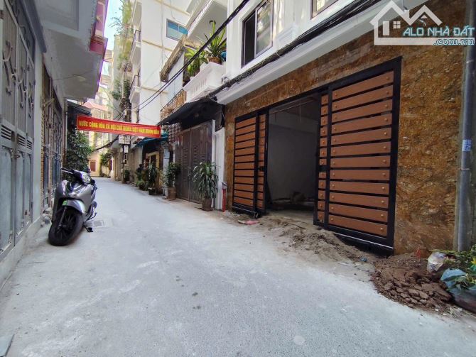 BÁN TÒA CCMN KHƯƠNG TRUNG 105M2 7 TẦNG 24 CĂN HỘ 1N1K CHO THUÊ 140TR/THÁNG - GIÁ 31,8 TỶ