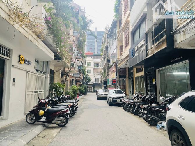 BÁN NHANH NHÀ LÊ VĂN THIÊM, DT65M2 MT6.2M, PHÂN LÔ VỈA HÈ, OTO TRÁNH KINH DOANH, 29.X TỶ