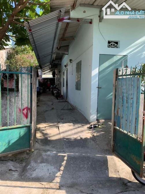 Cần Bán Dãy Trọ 5 Phòng + 1 Ki ốt ,Sổ Hồng Riêng 1 TỶ 750 Triệu , KCN Xuyên A