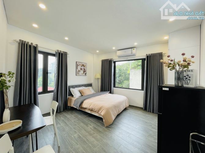Bán toà CHDV Đại La ngõ 3 gác thông KD gần ô tô gần NEU 70m2*7T thang máy 17PN, PCCC