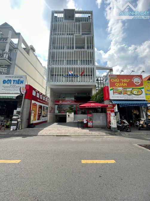 Bán Building Hiếm Nhất-Mặt tiền Bến Vân Đồn- 10x25m-KC :1H8T- HĐT 350tr- Giá chỉ 145 tỷ