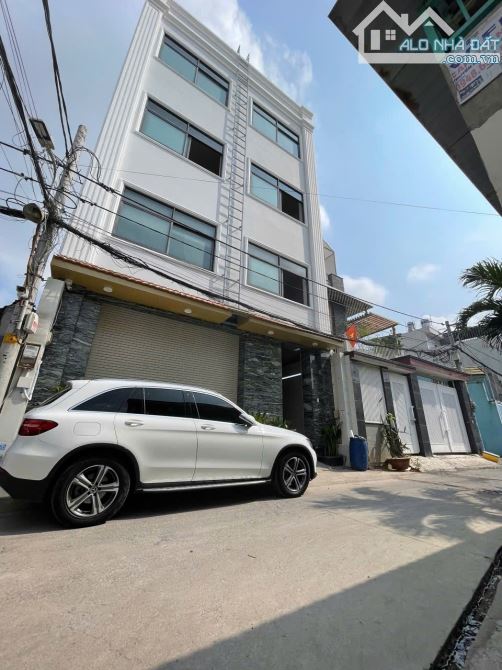 Bán CHDV 1T3L 16P cao cấp, HXH đường Hoàng Hữu Nam, Tân Phú. 120m2/13.6 tỷ.