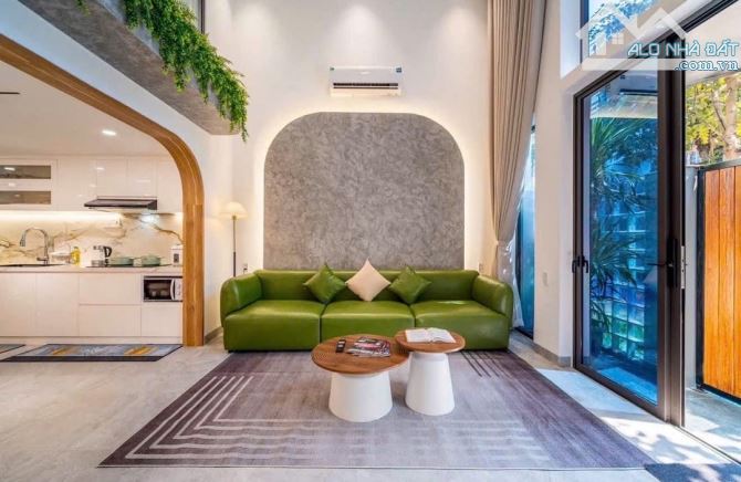 🔥 VILLA CÁCH BIỂN SƠN TRÀ 200M – HÀNG MỚI 100% – DÒNG TIỀN 50TR/THÁNG 🔥