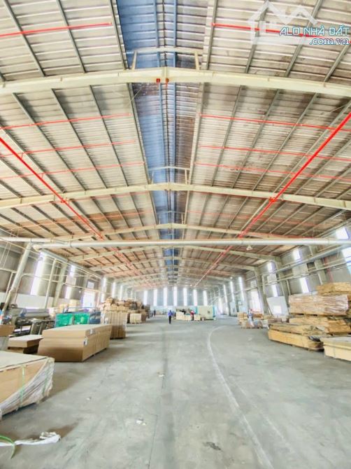 Bán nhà xưởng 5.000m2 đất SKC tại TP Hồ Chí Minh (Tân Uyên cũ) giá chỉ 40tỷ