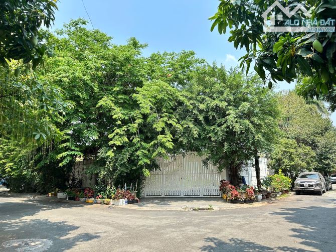 Chính Chủ Bán khuôn Góc 2 MT khu biệt Thự162/15/1 Bình LỢI ngan 18 x 16m 281m2 giá 36 tỷ