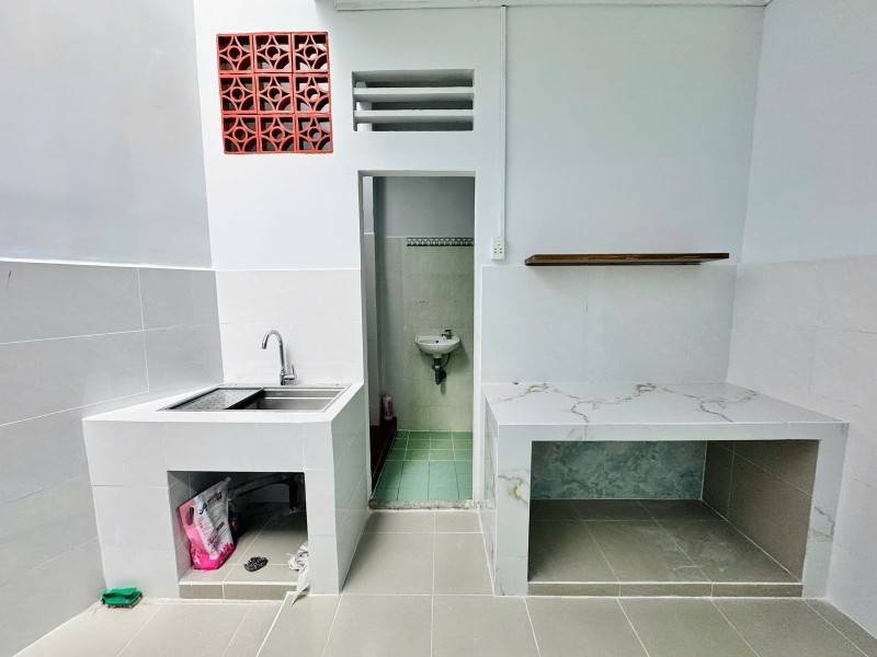 Bán nhà HXH Đào Duy Anh, Phú Nhuận, dt 4.2x12m, 2 tầng, chỉ 10 tỷ