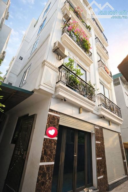 BÁN NHÀ NGÃ 4 NHỔN - SÁT ĐH CÔNG NGHIỆP HN - LÔ GÓC 4 TẦNG - VÀI BƯỚC RA Ô TÔ TRÁNH