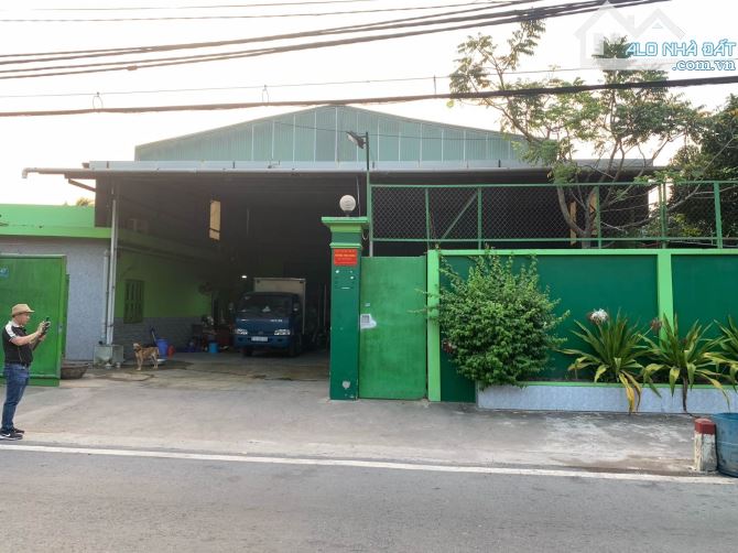 CẦN BÁN NHÀ XƯỞNG 1553M2 (28X55) ĐƯỜNG CONT VÀ CÔNG TY ĐỒ NHỰA. GIÁ 29 TỶ