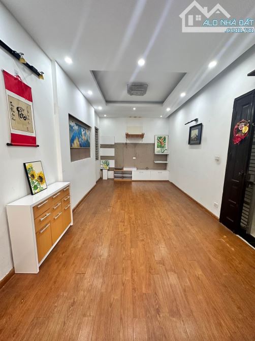 🔥🔥 TIN VIP – CHUNG CƯ HỌC VIỆN HẬU CẦN NGỌC THỤY | 84m² – 2PN – GIÁ 5 TỶ 🔥🔥