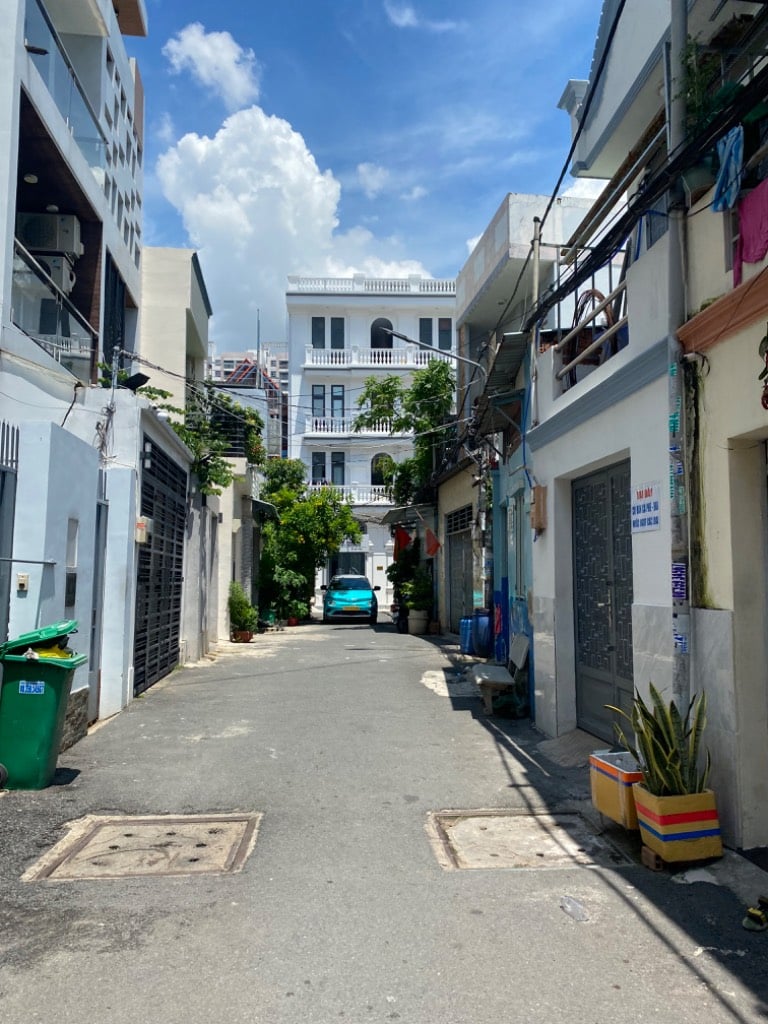 Bán nhà Lý Phục Man Quận 7, ô tô ngủ nhà, hẻm 5m liền kề, Vincom Nam Long, 86m2 ngang 4,2m