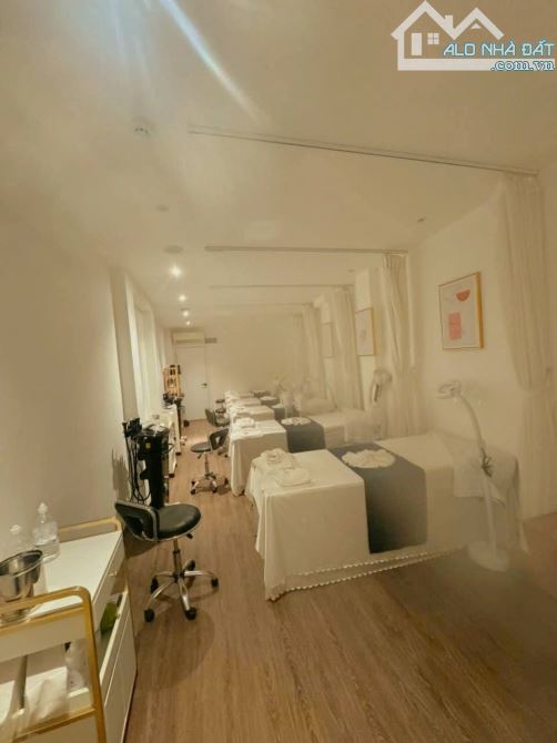 (Mặt Phố) Bán nhà Thái Hà Thái Hà 119m x 7T MT 6m 80 tỷ sổ vuông giảm sâu Đống Đa