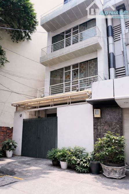 💥SIÊU PHẨM CHDV 3TẦNG - 5❌20m - LÔ NHÌ NGUYỄN VĂN LINH - ĐƯỜNG XE TẢI THÔNG - NHỈNH 13TỶ