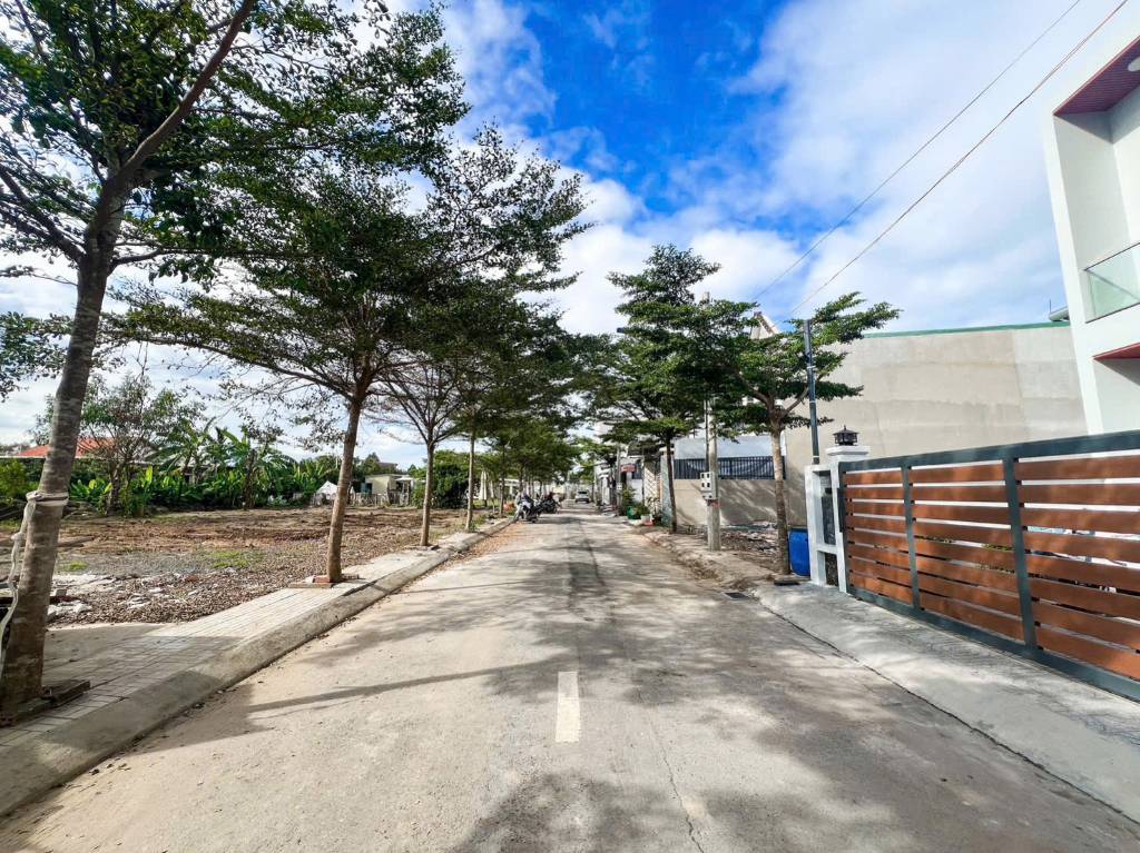 Bán đất mặt tiền Quang Vinh, đường lớn gần Biên Hòa, 125m2 giá 10 triệu/m2, thổ cư sổ hồng riêng