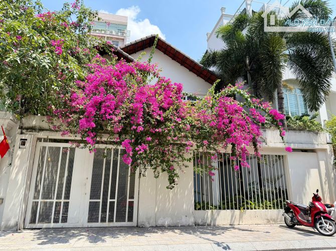 Bán kín!!! Biệt thự sân vườn 3 mặt tiền đường Cao Thắng ngang 8m x 23m khu cao cấp 46 tỷ