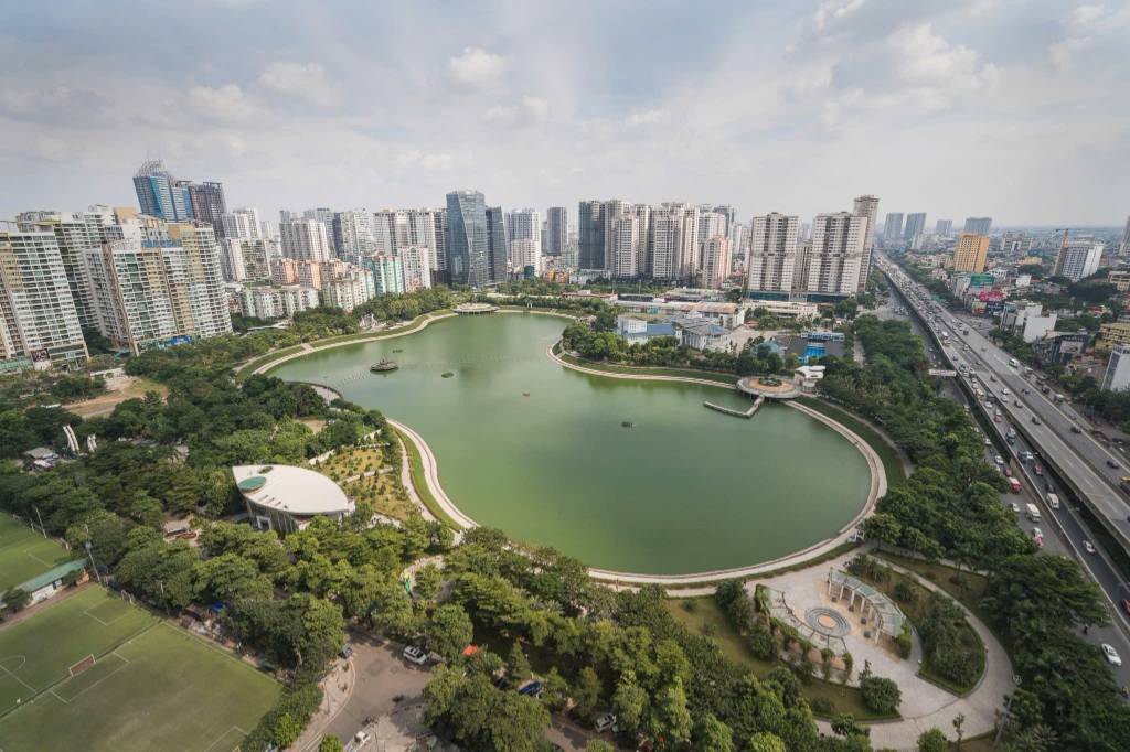 Bán căn hộ 3PN Vinhomes D'Capitale, view bao trọn hồ, giá nhỉnh 10 tỷ