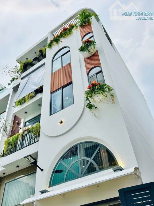 Bán biệt thự Bình Lợi P.13 Q.Bình Thạnh, DT 15mx20m, 4 tầng , giá 23ty7