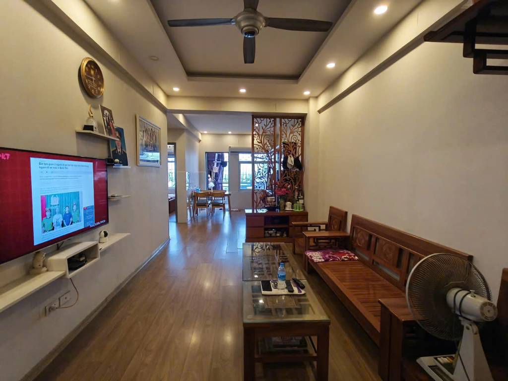 Bán căn hộ Khu đô thị mới Định Công, 2 ngủ CT9, dt 69m2, nhỉnh 5 tỷ, giáp Vành Đai 2.5
