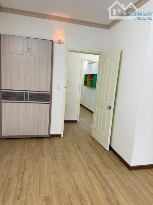CẦN BÁN GẤP NHÀ MỚI LÊ VĂN SỸ, DT 3.8x15M, 2 TẦNG, GẦN CHỢ PHẠM VĂN HAI, 6.5 TỶ