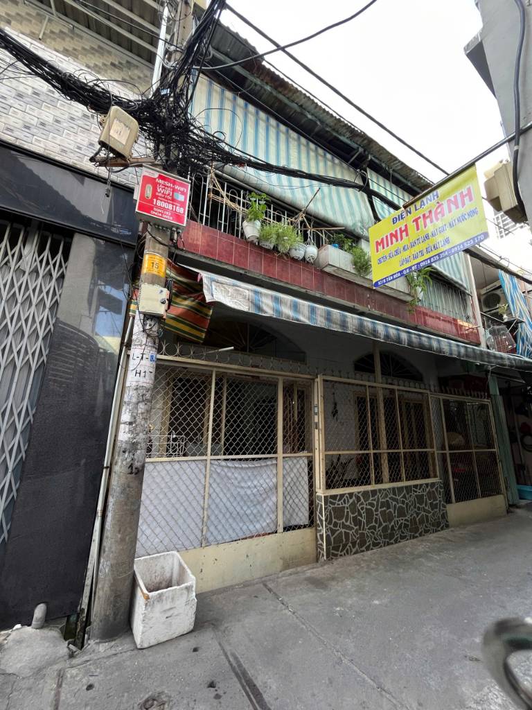 BÁN ĐẤT TÂN HÒA, QUẬN 6, TẶNG NHÀ, DT 56M2 3 TẦNG, 2PN, GIÁ NHỈNH 5 TỶ