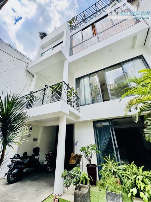 SIÊU PHẨM VILLA TƯƠI MÁT 2 MẶT THOÁNG NGAY NGÃ TƯ PHÚ NHUẬN - GIÁ 29 TỶ