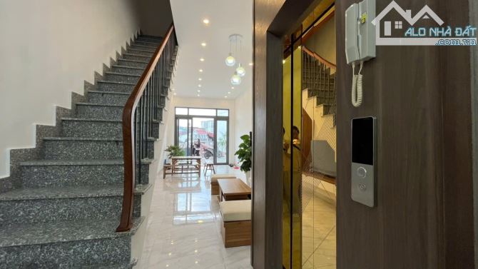 9,2 tỷ NHÀ PHỐ PHƯỜNG 1 ĐÀ LẠT CÓ THANG MÁY, SẢNH BBQ, KINH DOANH HOTEL MINI
