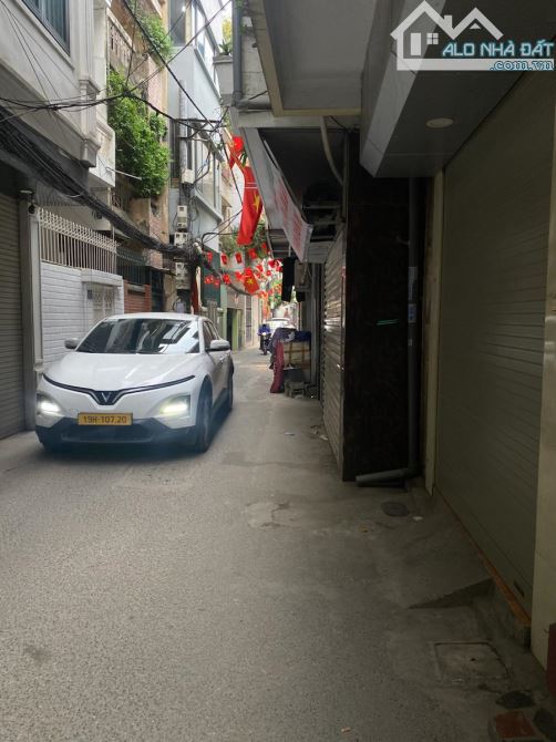 🔥🔥 NHÀ LA THÀNH - BA GÁC ĐỖ CỬA, Ô TÔ ĐỖ CÁCH 60M - 35M2, 6NGỦ, 6,5TỶ - K QUY HOẠCH🔥🔥!