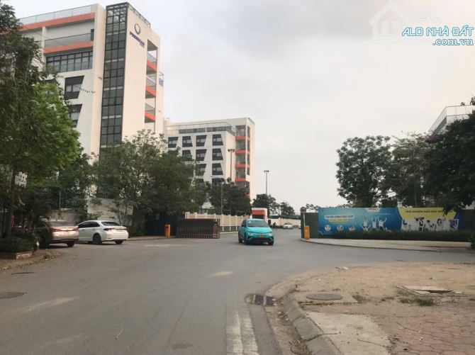 BÁN CĂN HỘ DỊCH VỤ PHỐ NHỔN DT50M2 7 TẦNG THANG MÁY 12PN KHÉP KÍN GIÁ 9TY CÓ THƯƠNG LƯỢNG